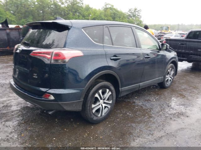 JTMBFREV2JJ206013 Toyota RAV4 LE