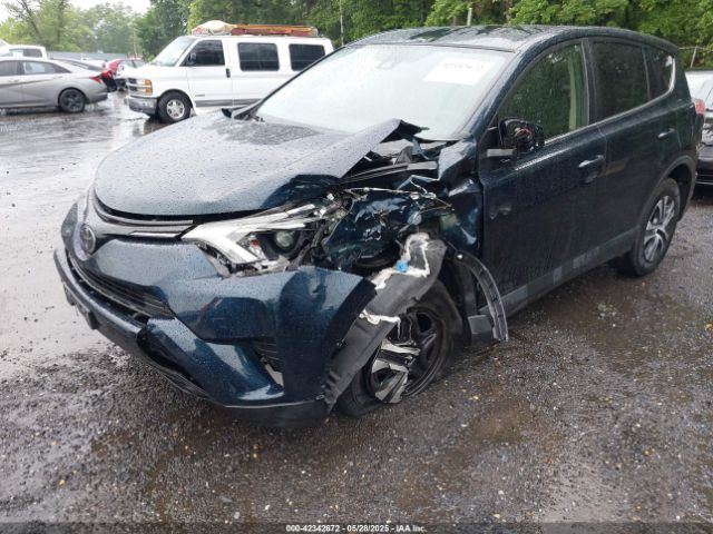 JTMBFREV2JJ206013 Toyota RAV4 LE