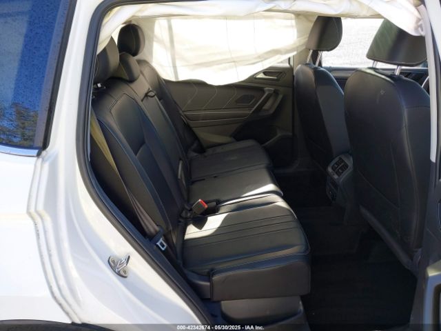 2024 VOLKSWAGEN TIGUAN 3VVMB7AXXRM063988 Photo 7