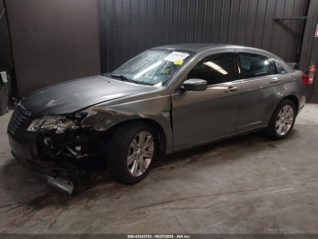 2013 CHRYSLER 200 1C3CCBBB2DN632705 Photo 1