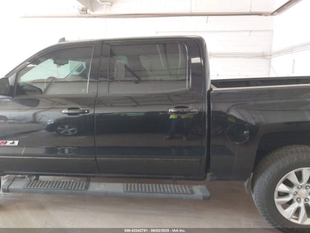 3GCUKSEC2JG640136 Chevrolet Silverado 1500 2lz