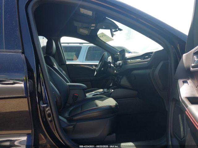 1FMCU0MN8SUA09401 Ford Escape St-line