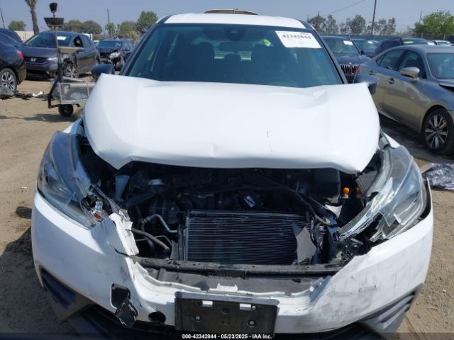 3N1CP5BV7LL512251 Nissan Kicks S Xtronic Cvt