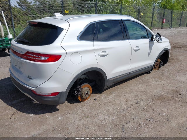 5LMCJ1A95FUJ26636 Lincoln 2015