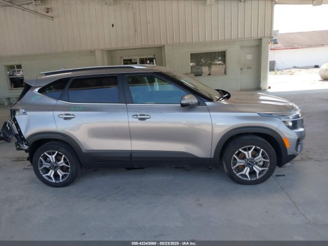 KNDERCAA8P7358467 KIA SELTOS EX
