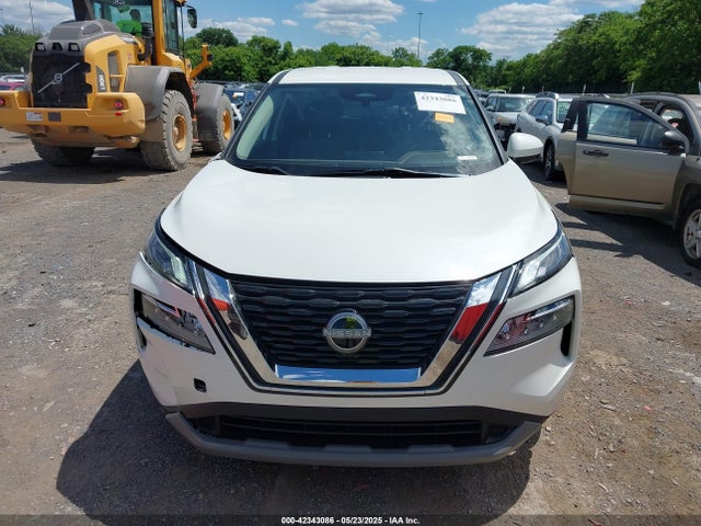 JN8BT3BA1PW430588 Nissan Rogue Sv Fwd