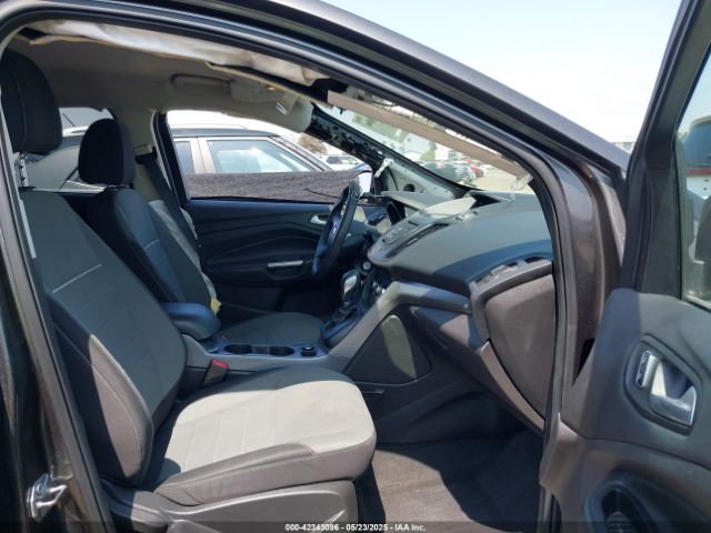 1FMCU0G79FUB46138 Ford ESCAPE SE