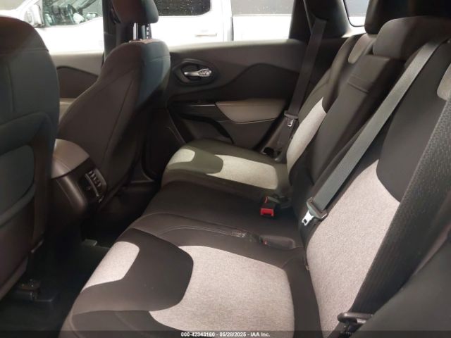 1C4PJMABXEW243290 Jeep Cherokee Sport