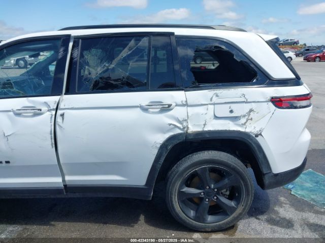 1C4RJHAG1N8627233 Jeep Grand Cherokee Altitude 4x4