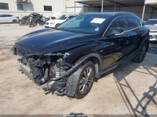 2017 INFINITI QX30 SJKCH5CR5HA038047 Photo 1