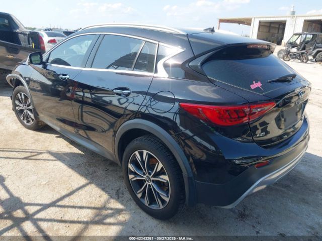 2017 INFINITI QX30 SJKCH5CR5HA038047 Photo 2