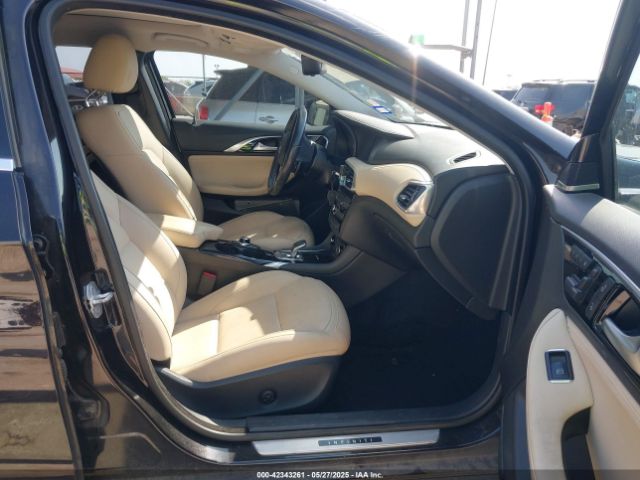 2017 INFINITI QX30 SJKCH5CR5HA038047 Photo 4