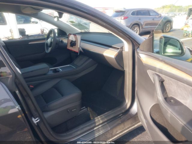 2024 TESLA MODEL Y 7SAYGDED3RA329355 Photo 4