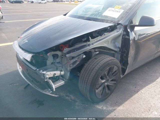 2024 TESLA MODEL Y 7SAYGDED3RA329355 Photo 5