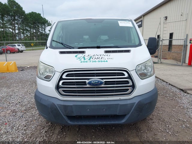 1FTNR1ZM7FKA88758 Ford 2015