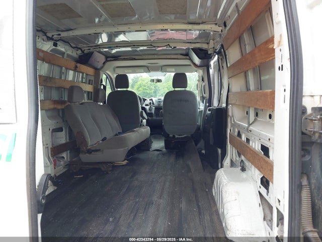 1FTNR1ZM7FKA88758 Ford 2015