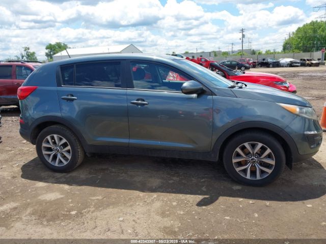 KNDPB3AC7F7677114 KIA Sportage Lx