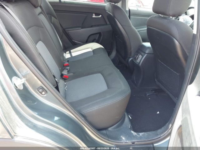 KNDPB3AC7F7677114 KIA Sportage Lx