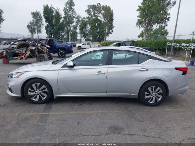 1N4BL4BV5MN422134 Nissan 2021