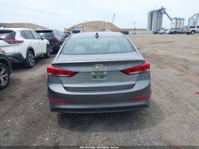 5NPD84LFXJH295002 Hyundai ELANTRA SEL