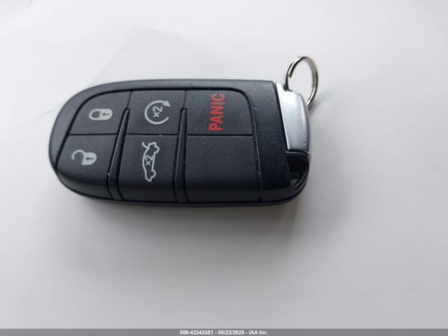 3C4PDCBG3HT532906 Dodge Journey Sxt