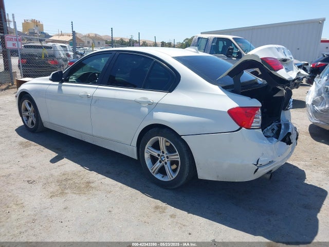 BMW 320i 2015 WBA3B1C52FK139593 Image 3