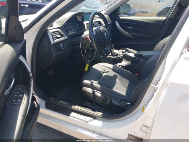 BMW 320i 2015 WBA3B1C52FK139593 Image 5