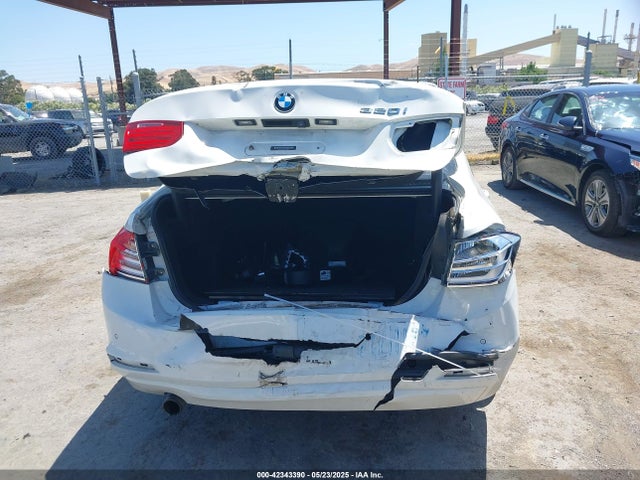 BMW 320i 2015 WBA3B1C52FK139593 Image 6
