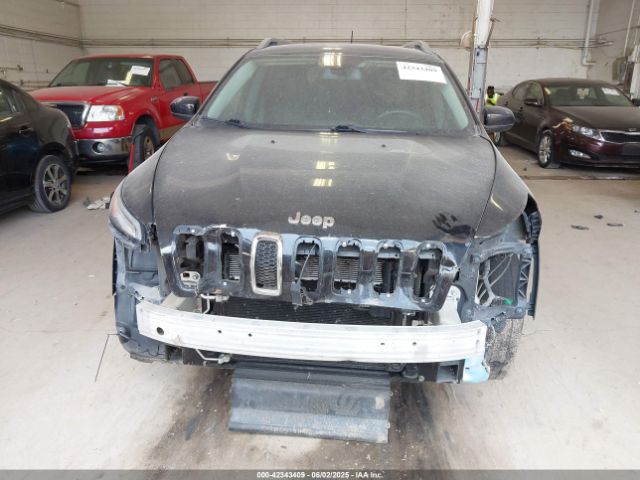 1C4PJMCB4FW744030 Jeep Cherokee Latitude