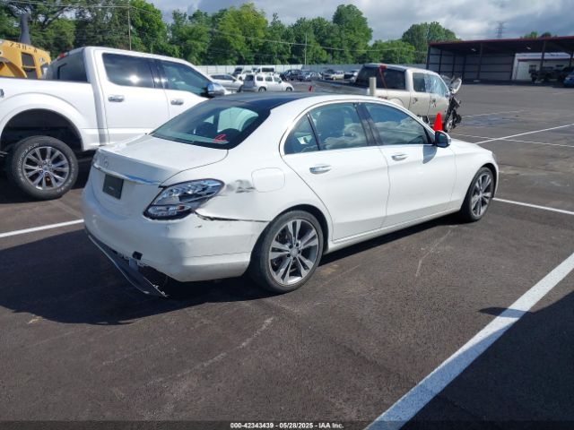 55SWF4JB9GU150490 Mercedes-Benz C 300 Luxury/sport