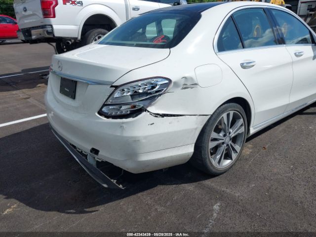 55SWF4JB9GU150490 Mercedes-Benz C 300 Luxury/sport
