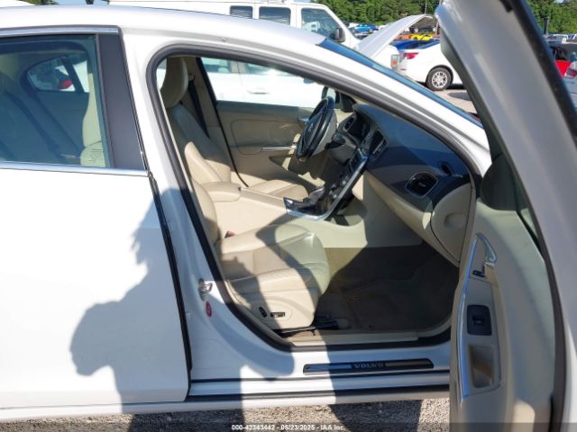 YV1612TB5F1301506 Volvo S60 T5 Premier