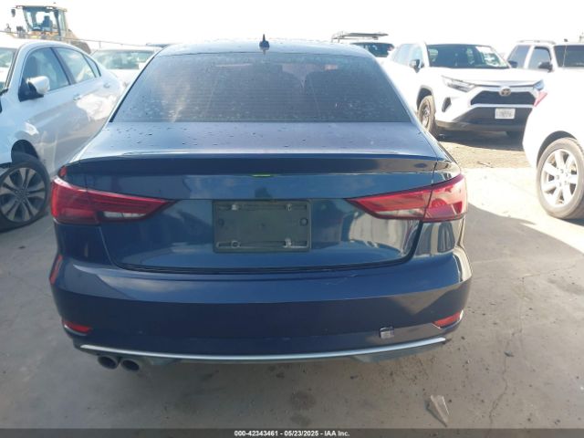 WAUAUGFF0J1022585 Audi A3 2.0t Premium/2.0t Tech Premium