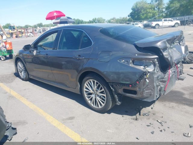 4T1B11HK9JU087887 Toyota CAMRY XLE