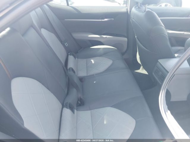 4T1B11HK9JU087887 Toyota CAMRY XLE
