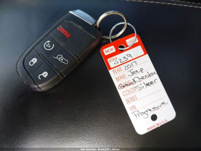 2017 JEEP GRAND CHEROKEE 1C4RJFBG0HC797569 Photo 10