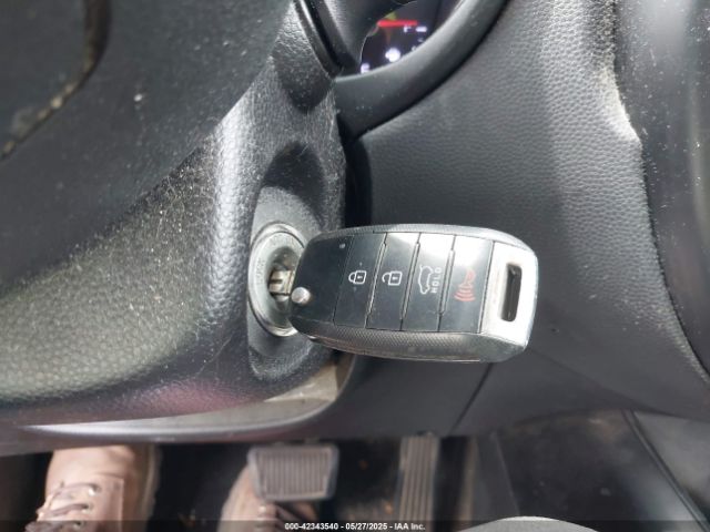 KNDJN2A2XG7370231 KIA Soul
