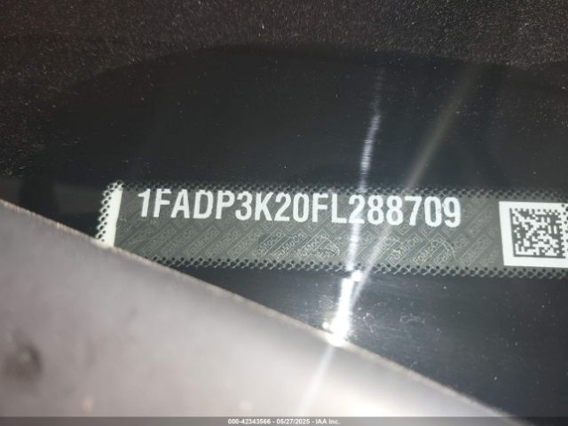 1FADP3K20FL288709 Ford FOCUS SE