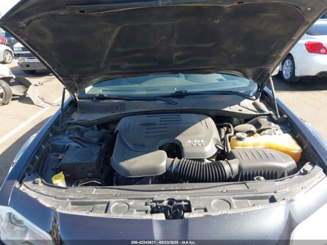 2016 CHRYSLER 300C 2C3CCAEG5GH190372 Photo 9