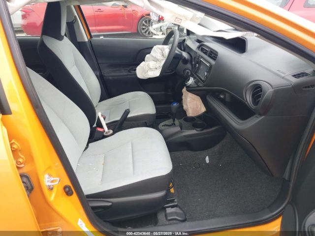 JTDKDTB33F1092553 Toyota Prius C Four/one/three/two
