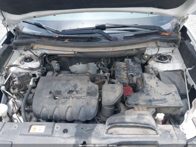 2016 MITSUBISHI OUTLANDER JA4AD2A3XGZ039630 Photo 9