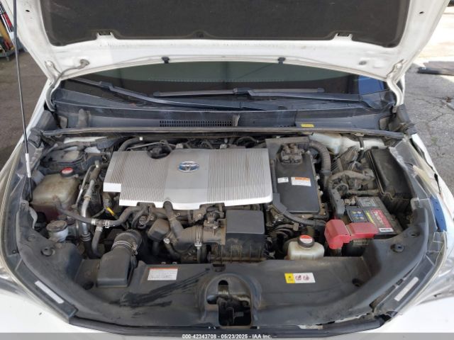 JTDKBRFUXG3015695 Toyota Prius Two