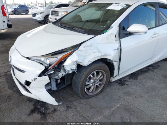 JTDKBRFUXG3015695 Toyota Prius Two