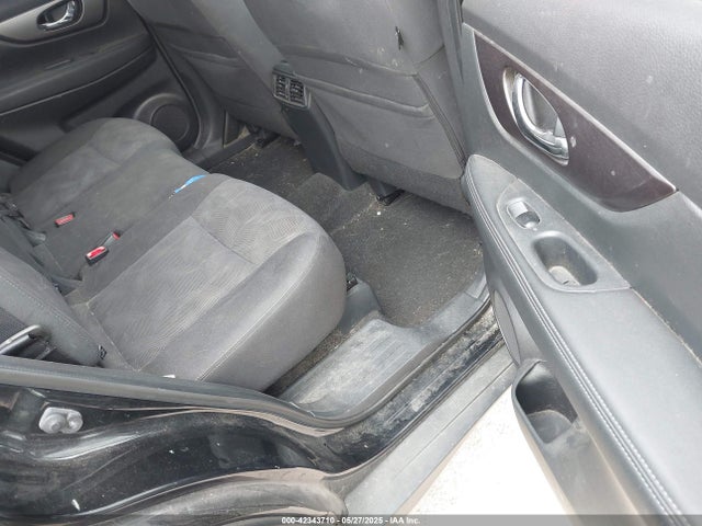 KNMAT2MV9GP696128 Nissan ROGUE SV