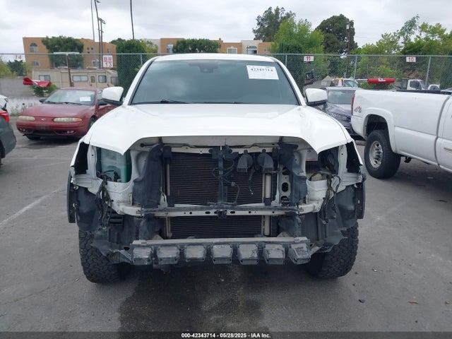 3TMCZ5AN8LM351329 Toyota Tacoma Trd Off-road