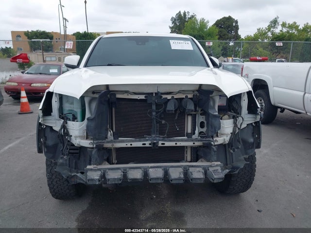 3TMCZ5AN8LM351329 Toyota Tacoma Trd Off-road