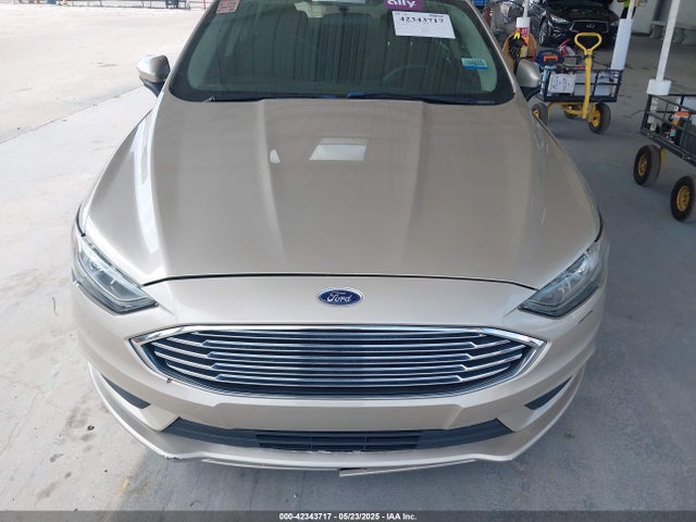 3FA6P0H78JR254229 Ford FUSION SE