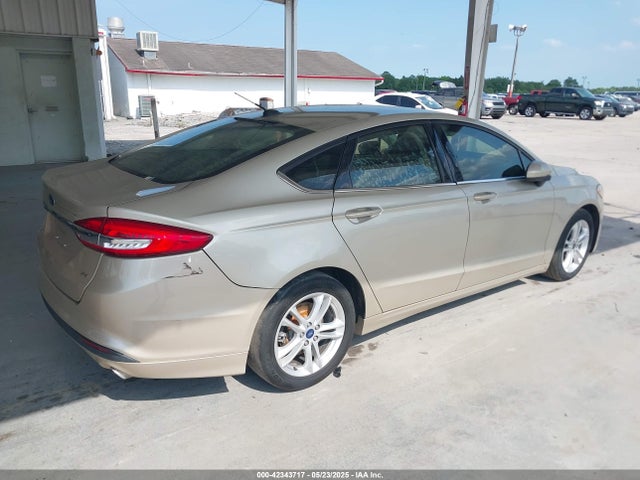 3FA6P0H78JR254229 Ford FUSION SE