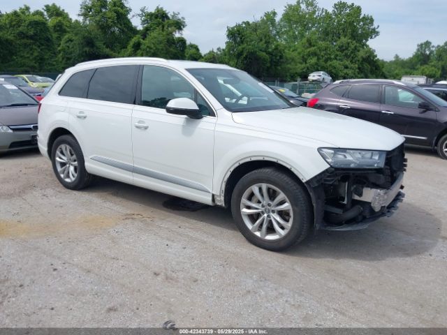 2017 AUDI Q7 WA1LHAF7XHD048636