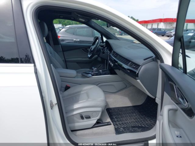 2017 AUDI Q7 WA1LHAF7XHD048636 Photo 4